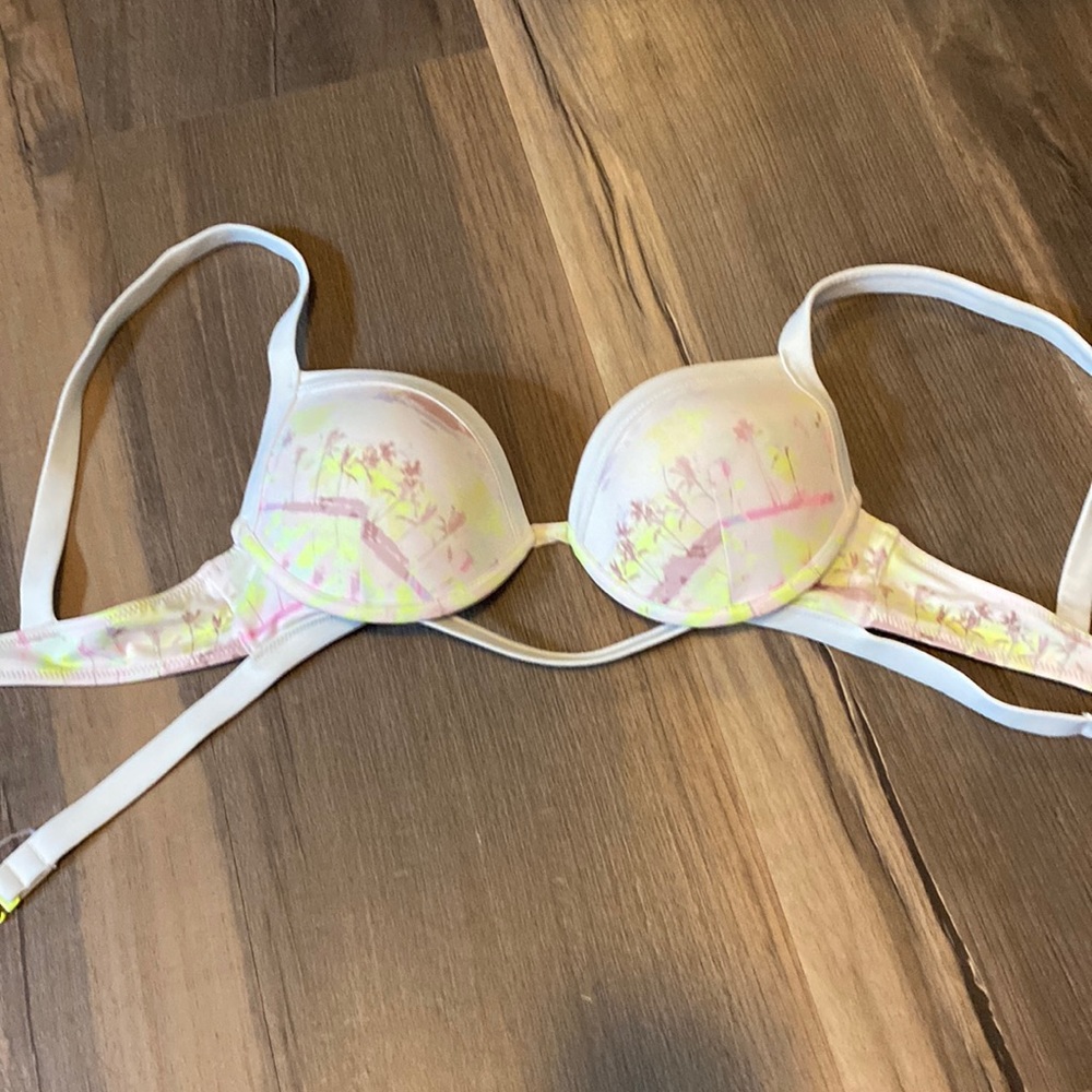VS push-up bikini top